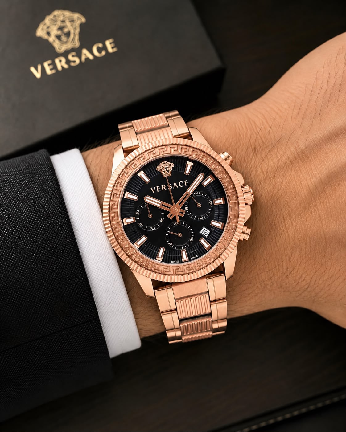 Versace Greca Action