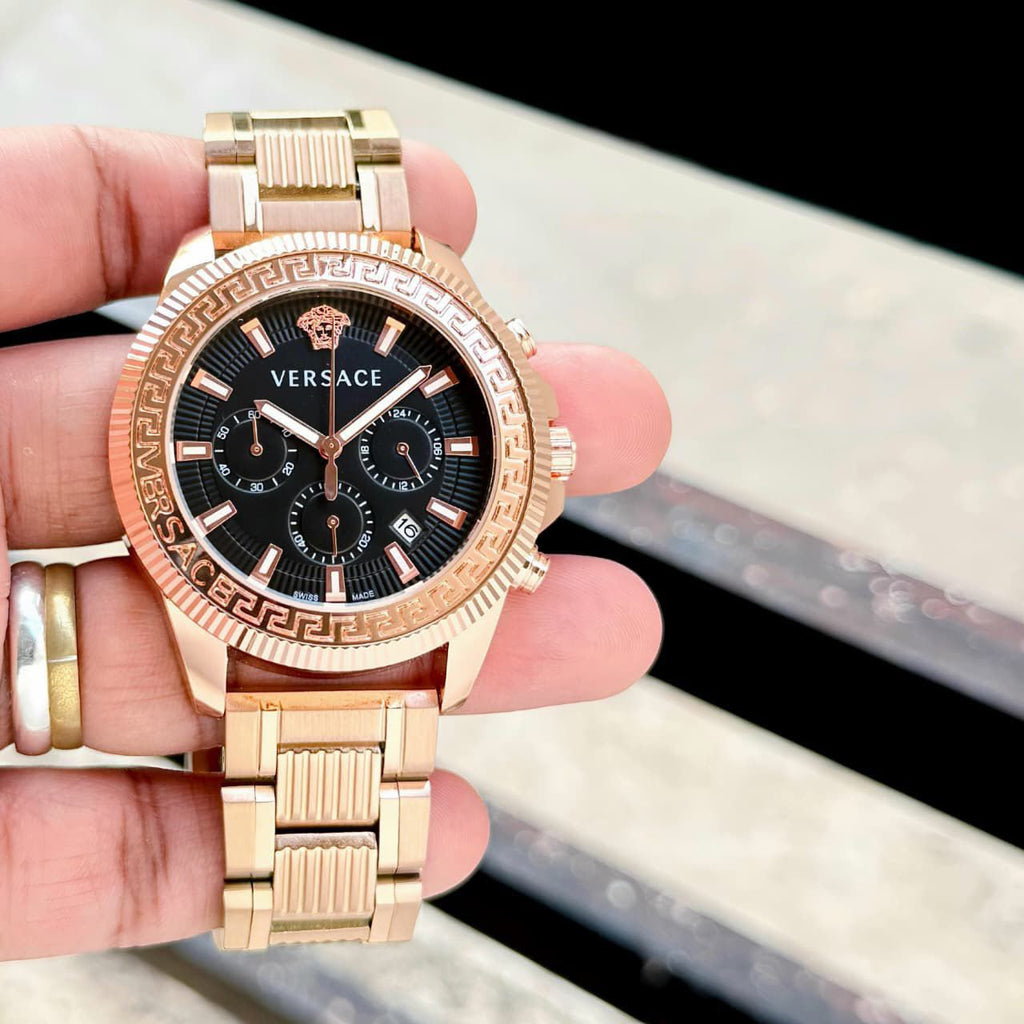 Versace Greca Action